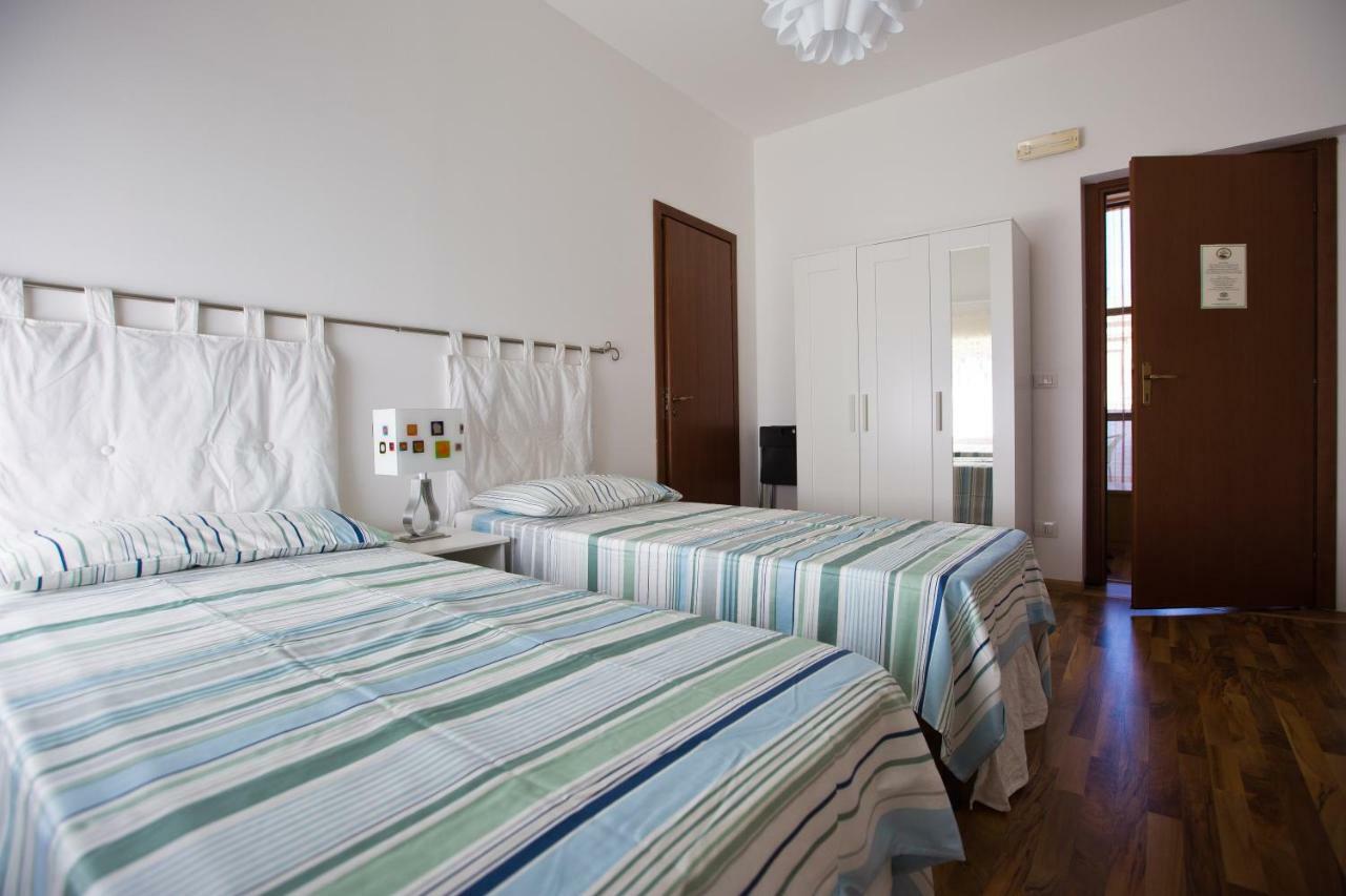 Experience Il Paesino Hotel Licodia Eubea Exterior photo